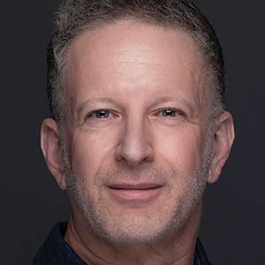 Jonathan Wender headshot