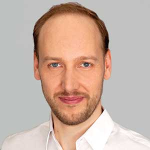 Florian Matusek headshot