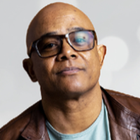 Bobby Louissaint headshot