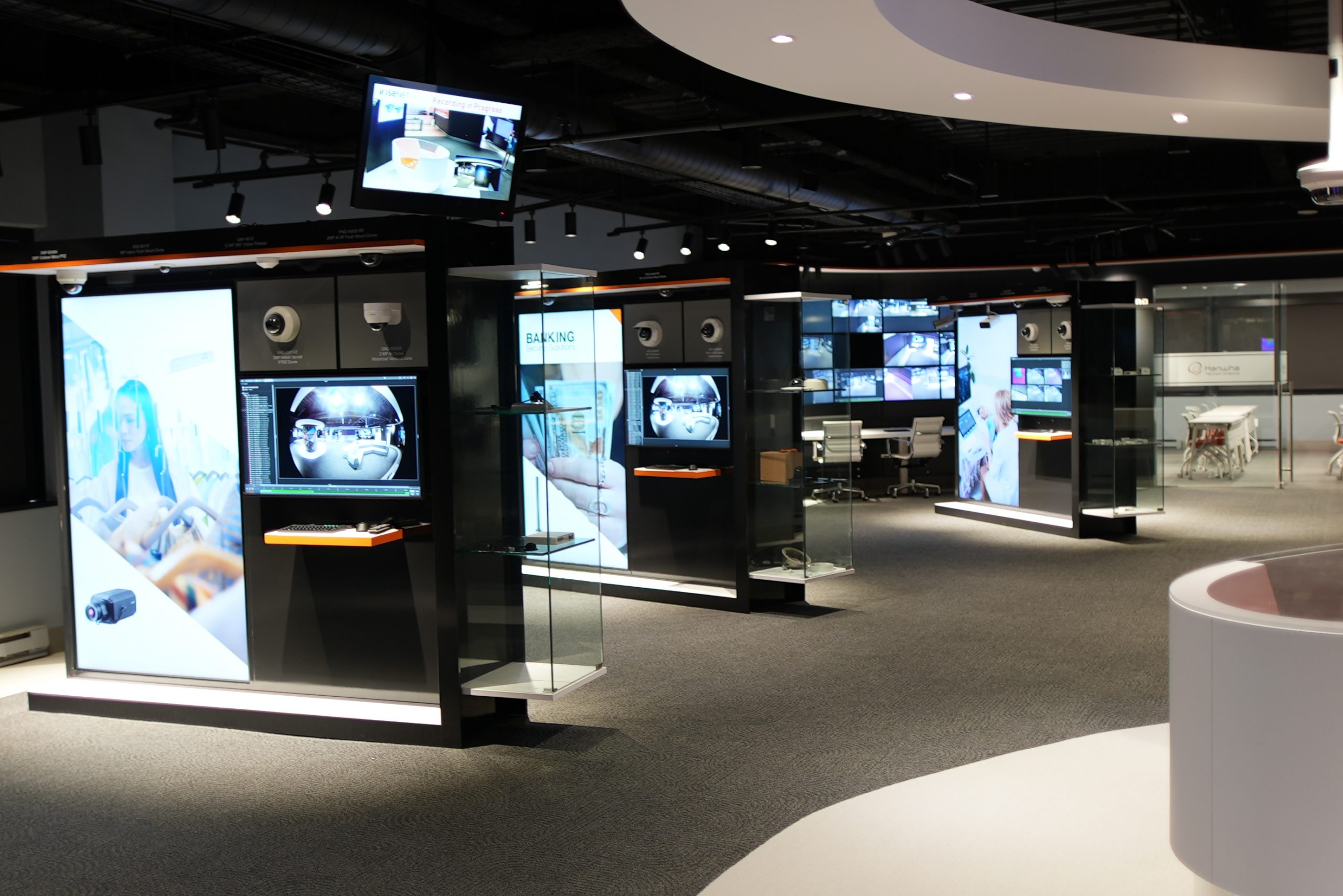 Hanwha Innovation and Technology Experience